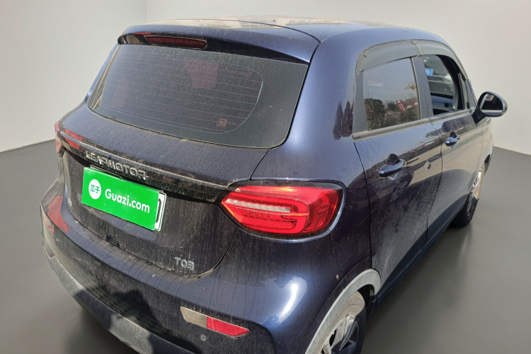 零跑汽车 零跑T03 2021款 400轻享版 三元锂车身外观7