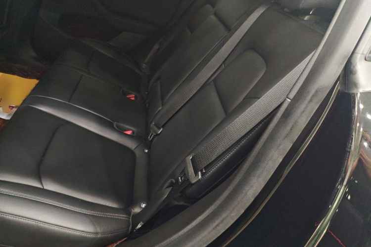 特斯拉 Model Y 2021款 标准续航后驱版中控内饰21