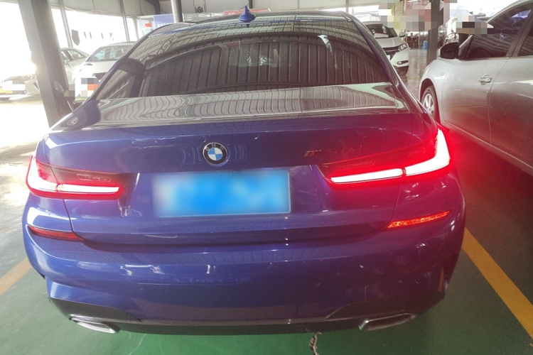 宝马3系 2020款 325i M运动套装车身外观6004