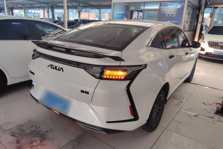 东风风神 奕炫 2024款 1.5L 自动劲速版车身外观7