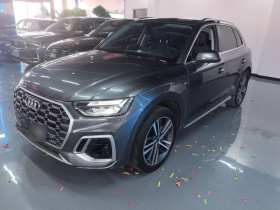奥迪Q5L 2022款 40T 豪华动感型