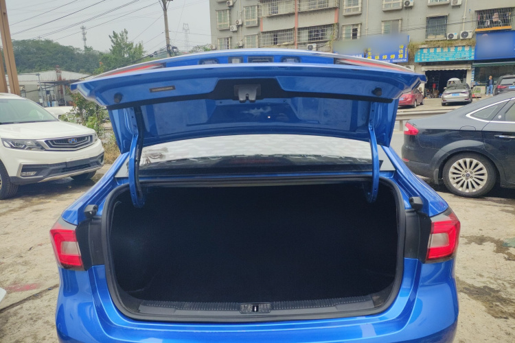 荣威i5 2020款 1.5L 手动4G互联领豪旗舰版局部细节23