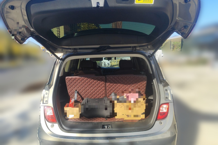 别克GL6 2019款 18T 6座互联尊贵型 国VI中控内饰23