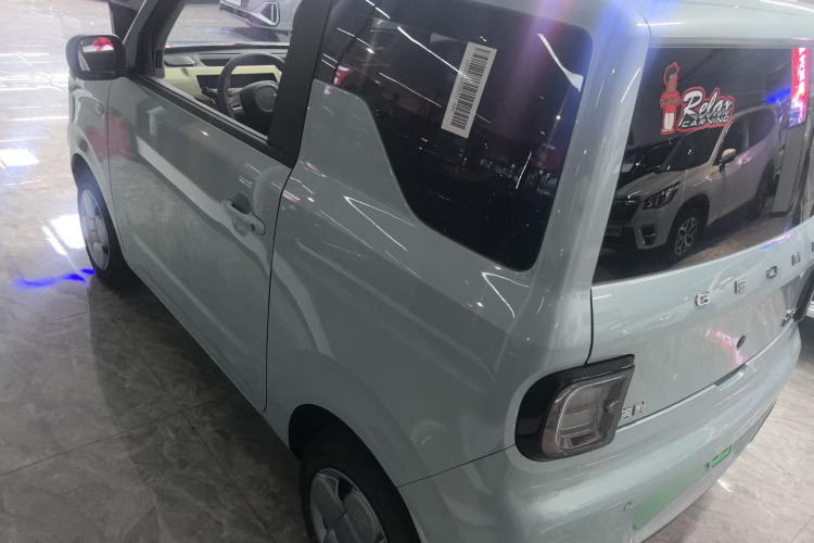 吉利银河 2024款 熊猫mini 200km 耐力熊车身外观6005