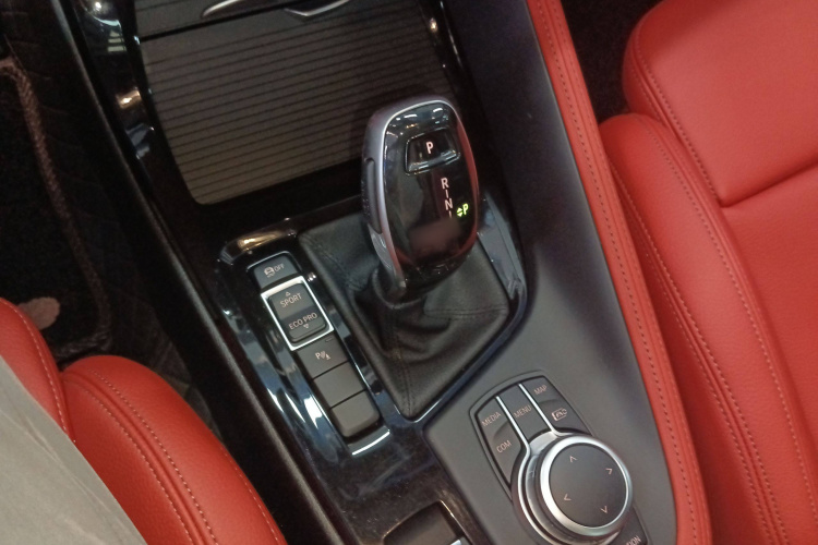 宝马X2 2021款 改款 sDrive25i M运动套装局部细节18