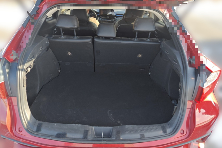 丰田C-HR 2018款 2.0L 领先天窗版 国V局部细节23