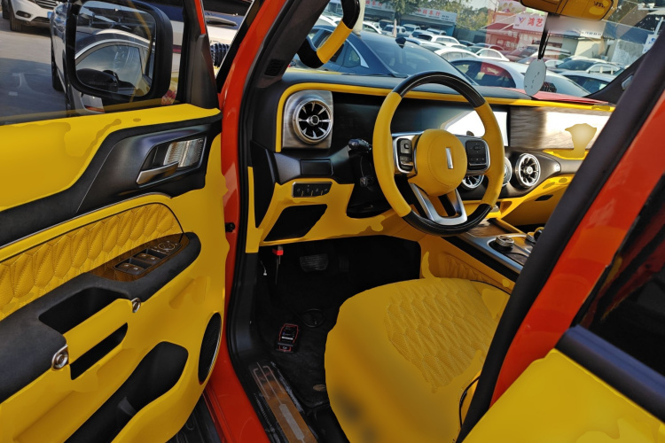 坦克300 2021款 越野版 2.0T 征服者中控内饰20