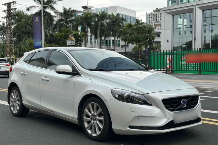 沃尔沃V40 2016款 T4 智雅版车身外观6001