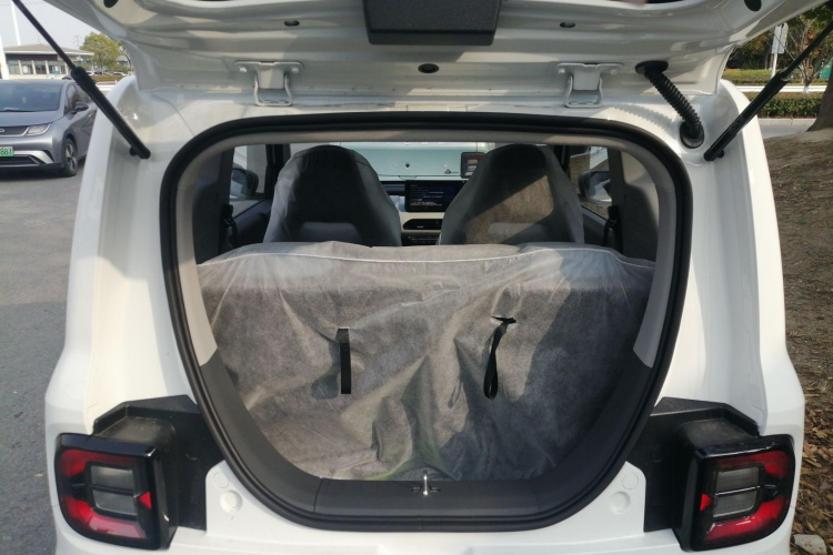 吉利银河 2024款 熊猫mini 200km 耐力熊局部细节23