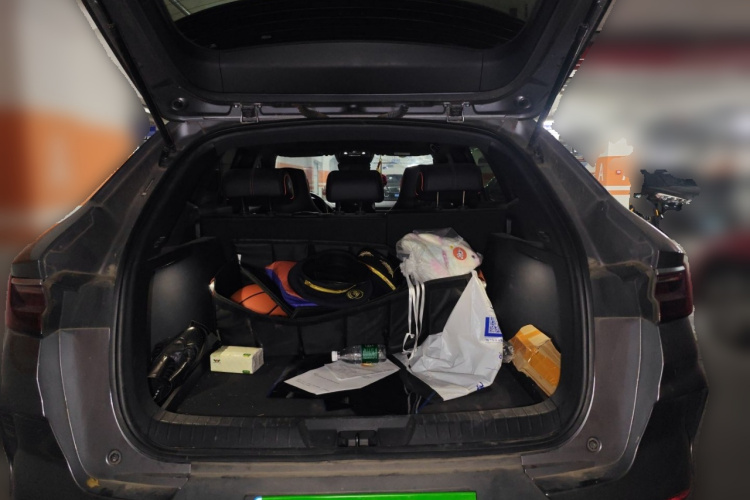 比亚迪 宋PLUS 2020款 1.5T 自动尊贵型局部细节23