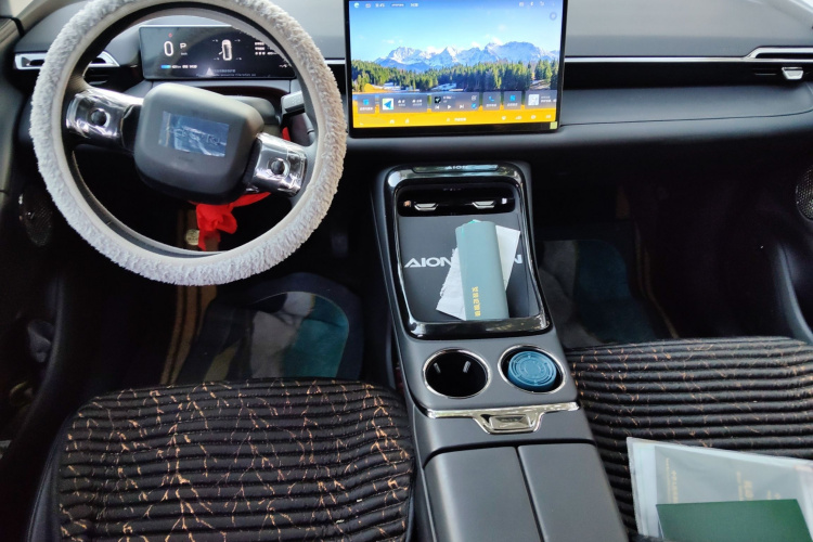 AION V 2024款 埃安霸王龙 520 智豪版中控内饰12