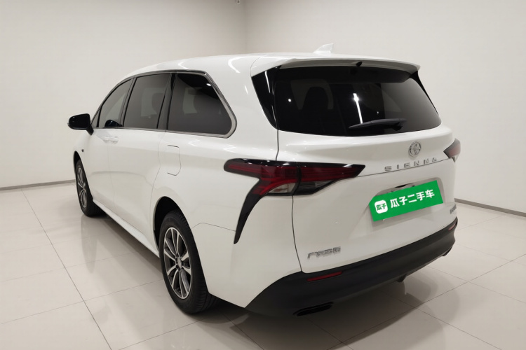 丰田 赛那SIENNA 2023款 2.5L混动 舒适版车身外观5