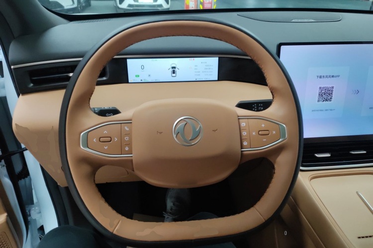 东风风神L8 2025款 185KM理想版中控内饰13