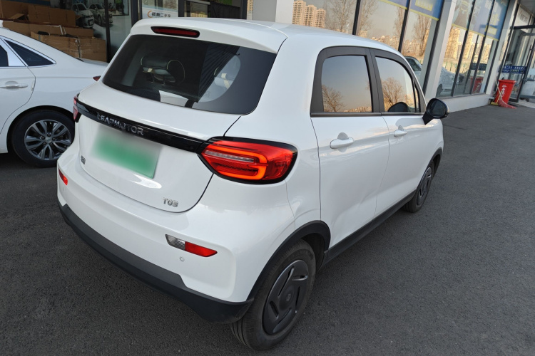 零跑汽车 零跑T03 2023款 200轻享版车身外观7