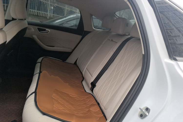 荣威D7 2023款 DMH 125km 旗舰版中控内饰21