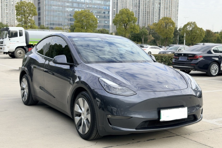 特斯拉 Model Y 2021款 长续航全轮驱动版 3D7车身外观6001