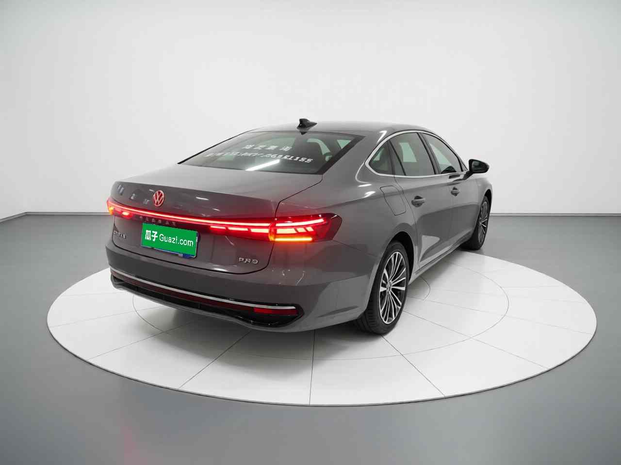 大众 帕萨特 2025款 Pro 380TSI 龙尊版(5)
