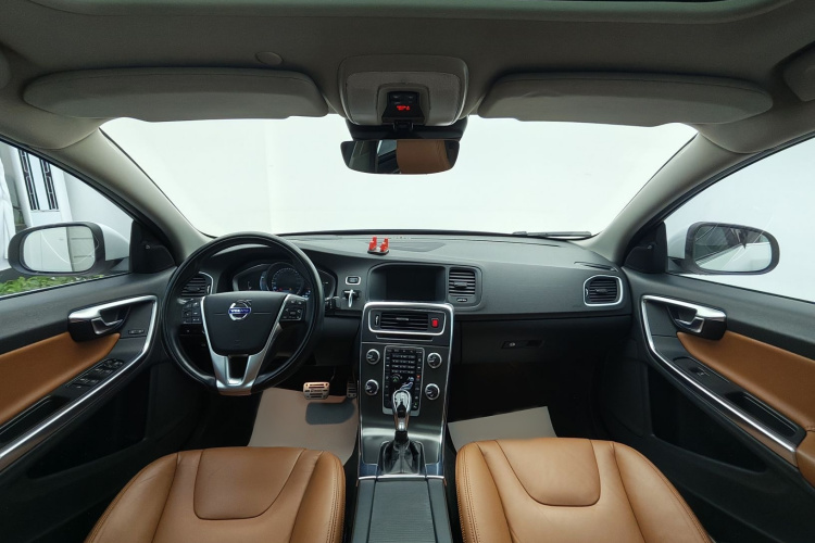 沃尔沃S60 2014款 S60L T5 智驭版中控内饰7006