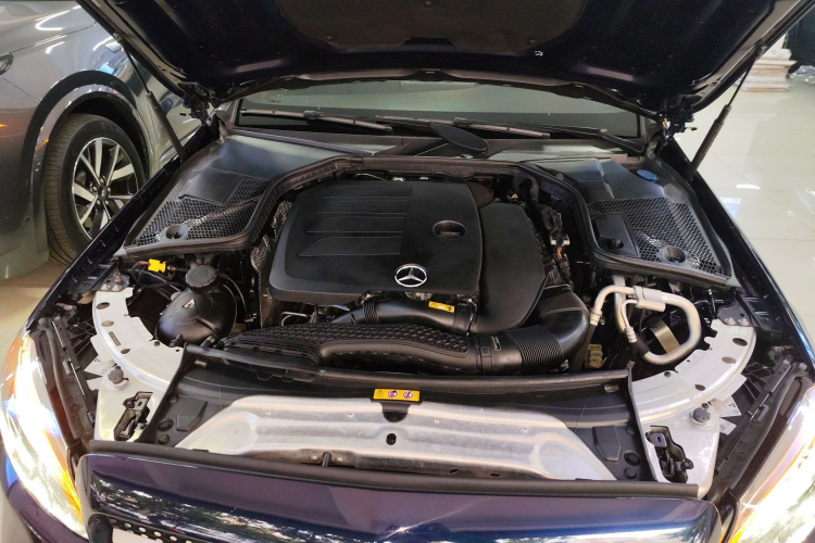 奔驰C级(进口) 2021款 C 200 轿跑车局部细节24