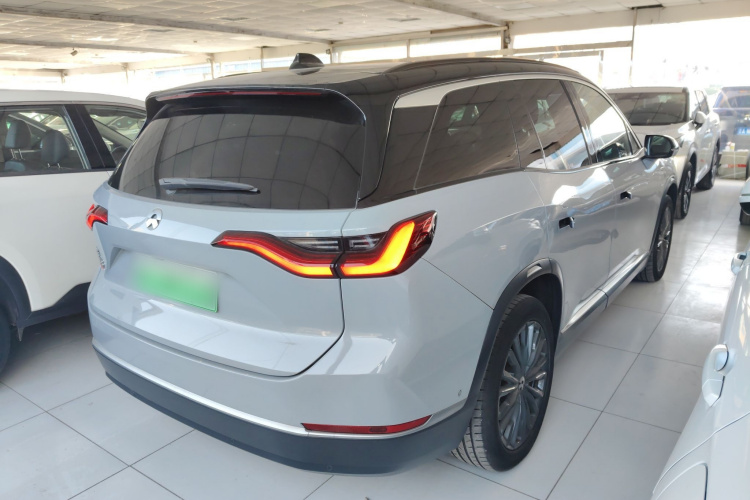 蔚来ES8 2022款 75kWh 七座版车身外观6005