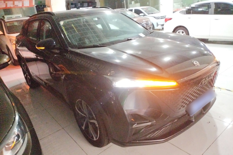 东风风神 皓瀚 2024款 荣耀版 1.5T 时尚型车身外观3