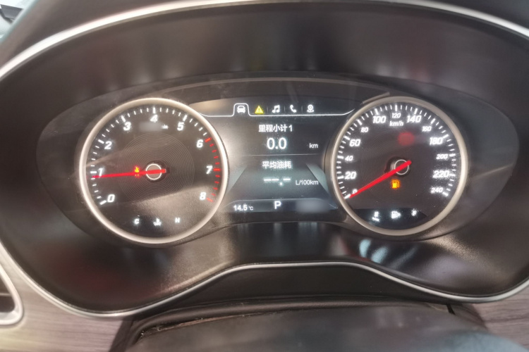 宝骏730 2017款 1.5T DCT旗舰型 7座 国V局部细节14