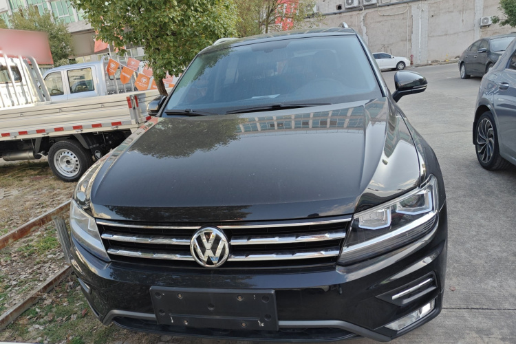 大众 途观L 2020款 330TSI 自动两驱全景舒适版 国VI车身外观2