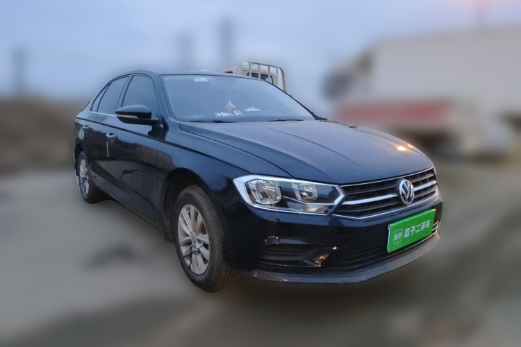 大众 宝来 2016款 1.6L 手动时尚型车身外观3