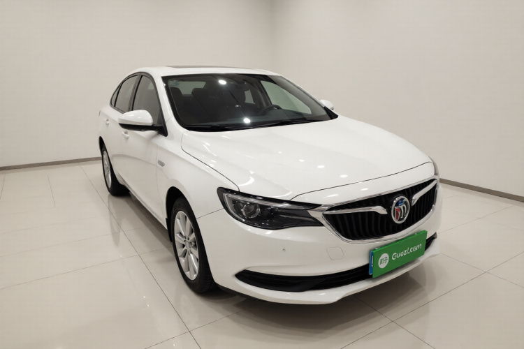 别克 英朗 2021款 改款 典范 1.5L 自动精英型车身外观3