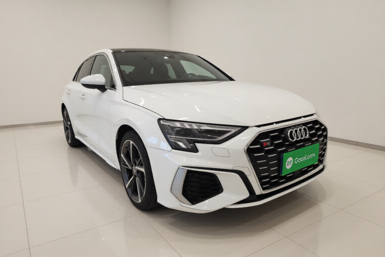 奥迪A3 2023款 改款 Sportback 35 TFSI 时尚运动型车身外观3