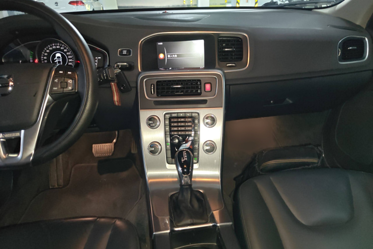 沃尔沃S60 2019款 S60L 改款 T5 智进进阶版局部细节16