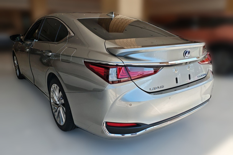 雷克萨斯ES 2021款 300h 行政版车身外观6003