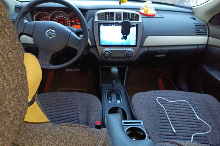 日产 轩逸 2018款 经典 1.6XE+ CVT领先版中控内饰12