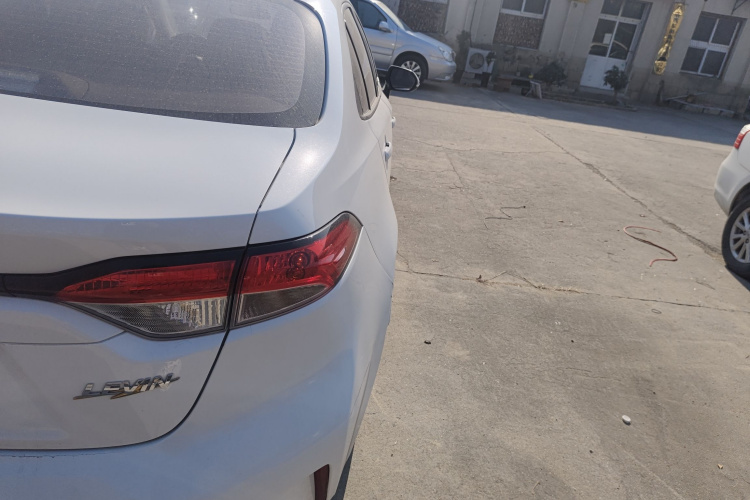 丰田 雷凌 2023款 TNGA 1.5L CVT进取版车身外观9