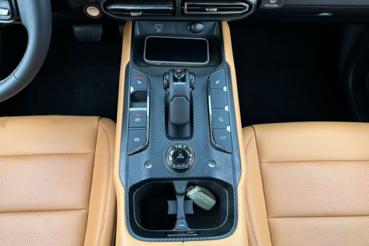 哈弗大狗 PLUS 2023款 2.0T 两驱潮野版Plus局部细节18