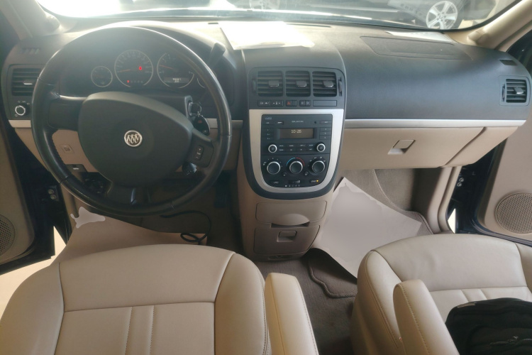 别克GL8 2014款 2.4L 行政版中控内饰12