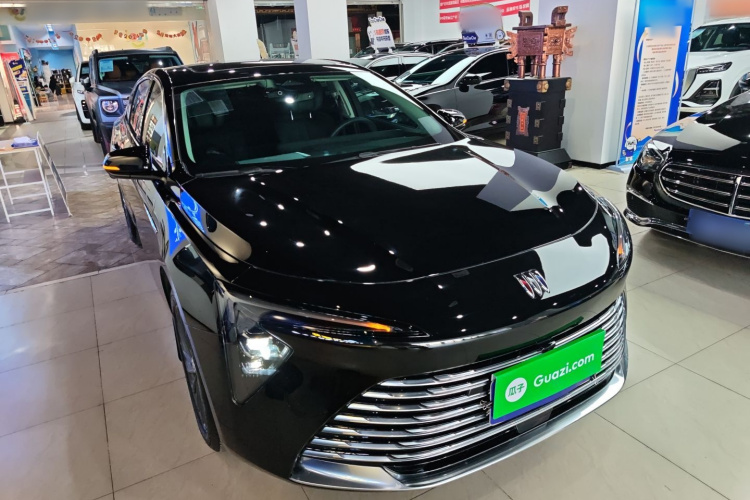 别克 君越 2025款 28T 白金版车身外观3