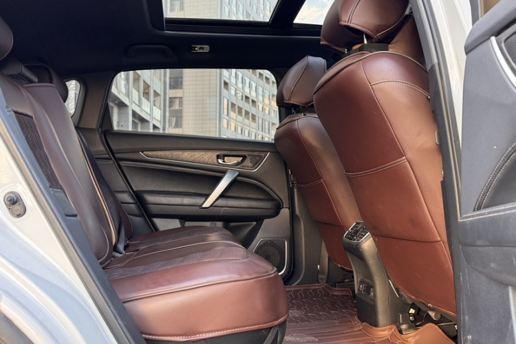 本田UR-V 2020款 370TURBO 四驱尊享版中控内饰7006