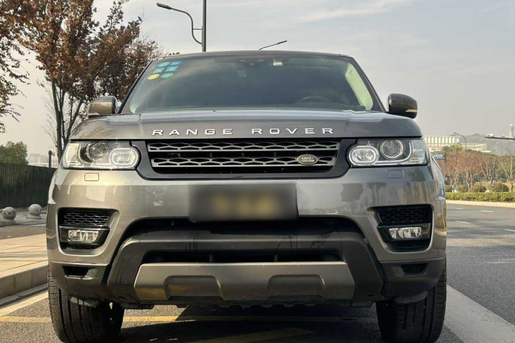 路虎 揽胜运动版 2017款 3.0 SC V6 SE车身外观6002