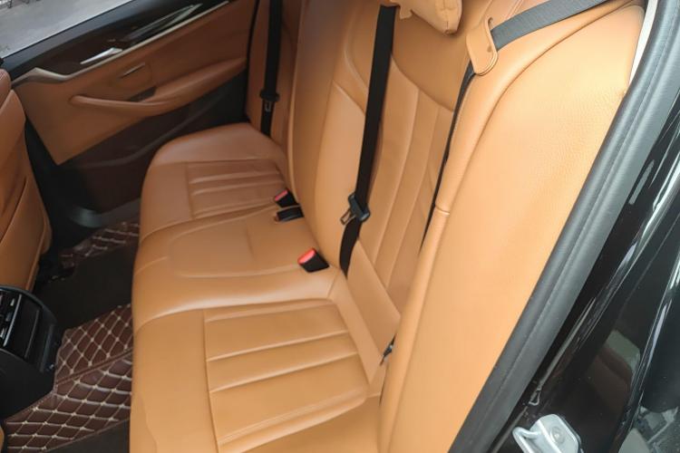 宝马5系 2018款 528Li 上市特别版中控内饰7004