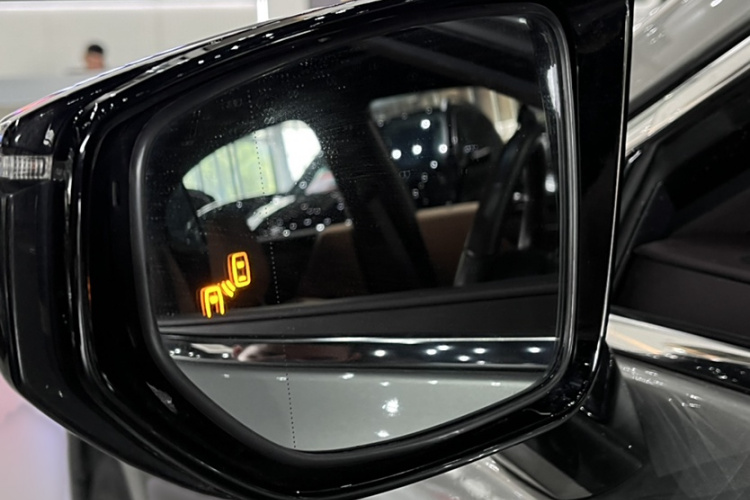 雷克萨斯ES 2020款 200 卓越版中控内饰7005