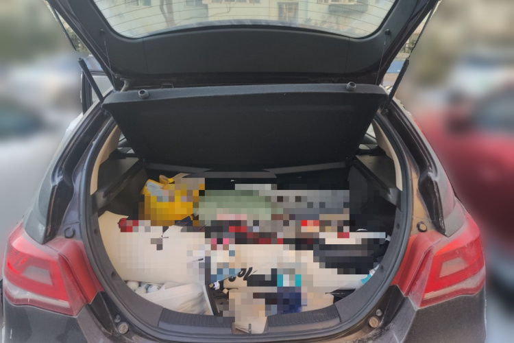 吉利汽车 帝豪 2016款 两厢RS 1.5L CVT向上版局部细节23