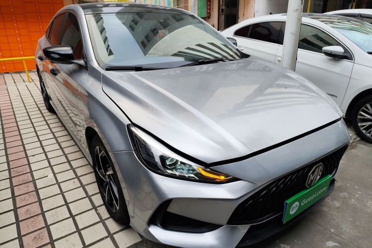 名爵 MG5 2021款 300TGI DCT青奢豪享版车身外观3