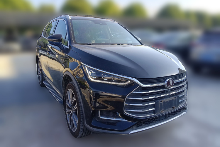 比亚迪 唐 2018款 2.0T 自动智联尊荣型 7座 国V车身外观3