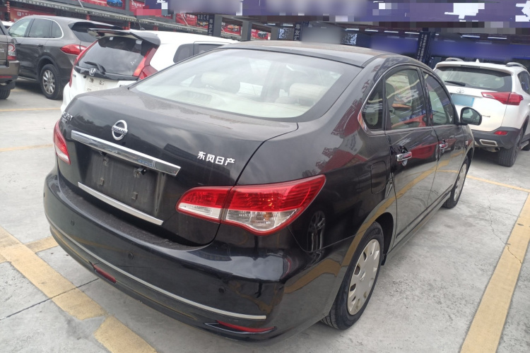 日产 轩逸 2012款 经典 1.6XE 自动舒适版车身外观6005