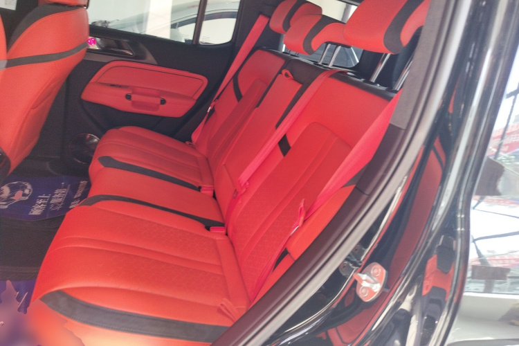 超境汽车 共创坦克300 2023款 2.0T 赛博骑士中控内饰7004