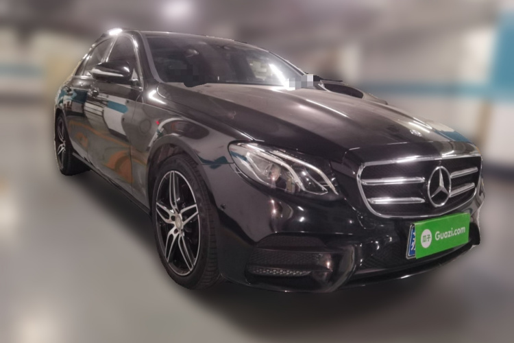 奔驰E级 2017款 改款 E 300 运动型车身外观6002