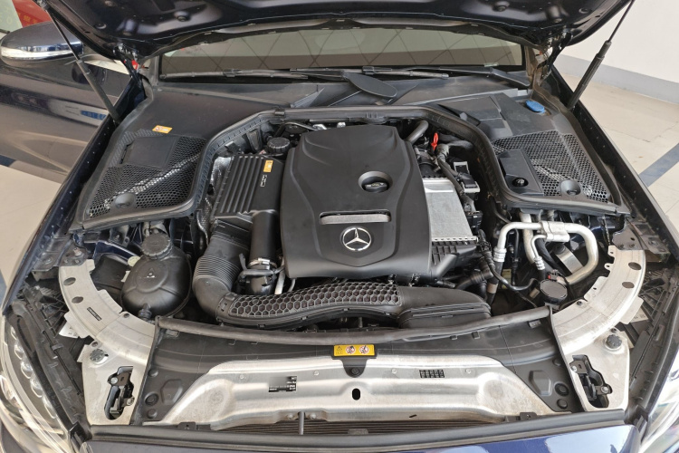 奔驰C级 2015款 改款 C 180 L 运动型机舱底盘24