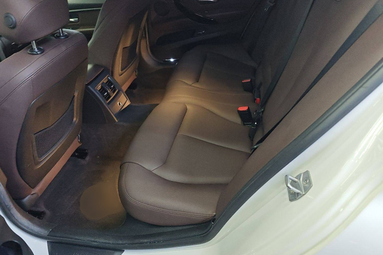 宝马3系 2018款 320Li 时尚型中控内饰7004