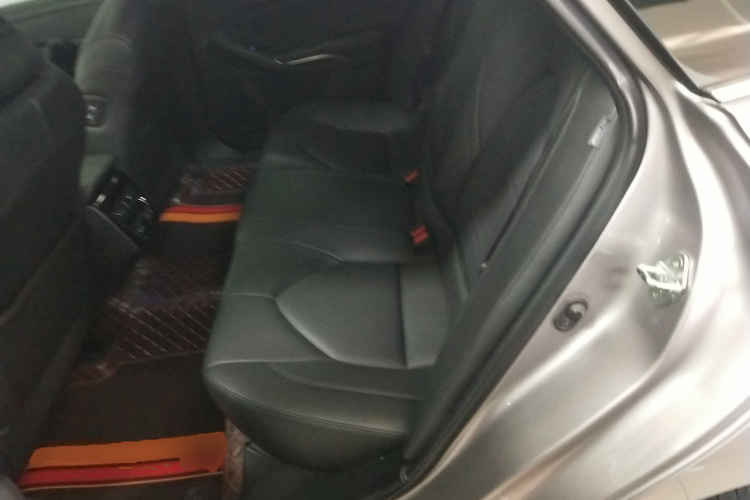 丰田 亚洲龙 2019款 2.0L XLE尊享版 国VI中控内饰21